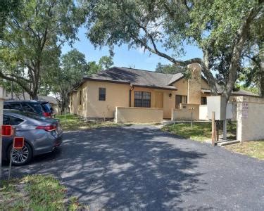 luxury house sitting florida.